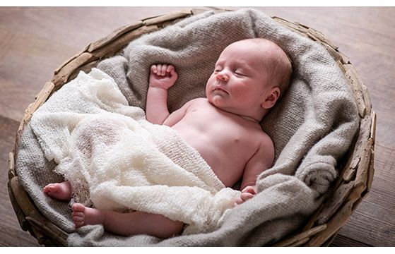 Newborn baby photography